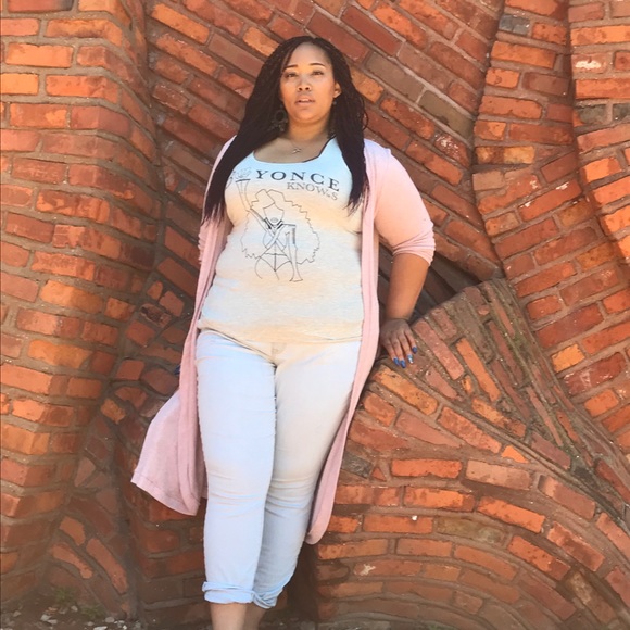 Bettyna - Picture 5 of 8